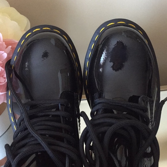 MARC JACOBS for Dr. MARTENS Patent Leather Boots - Picture 4 of 7
